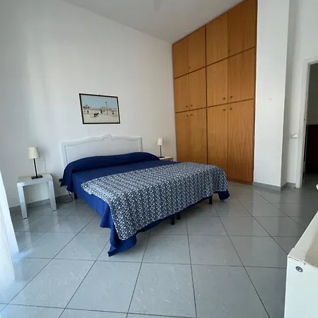 La Casa Lungo Il Mare Apartman